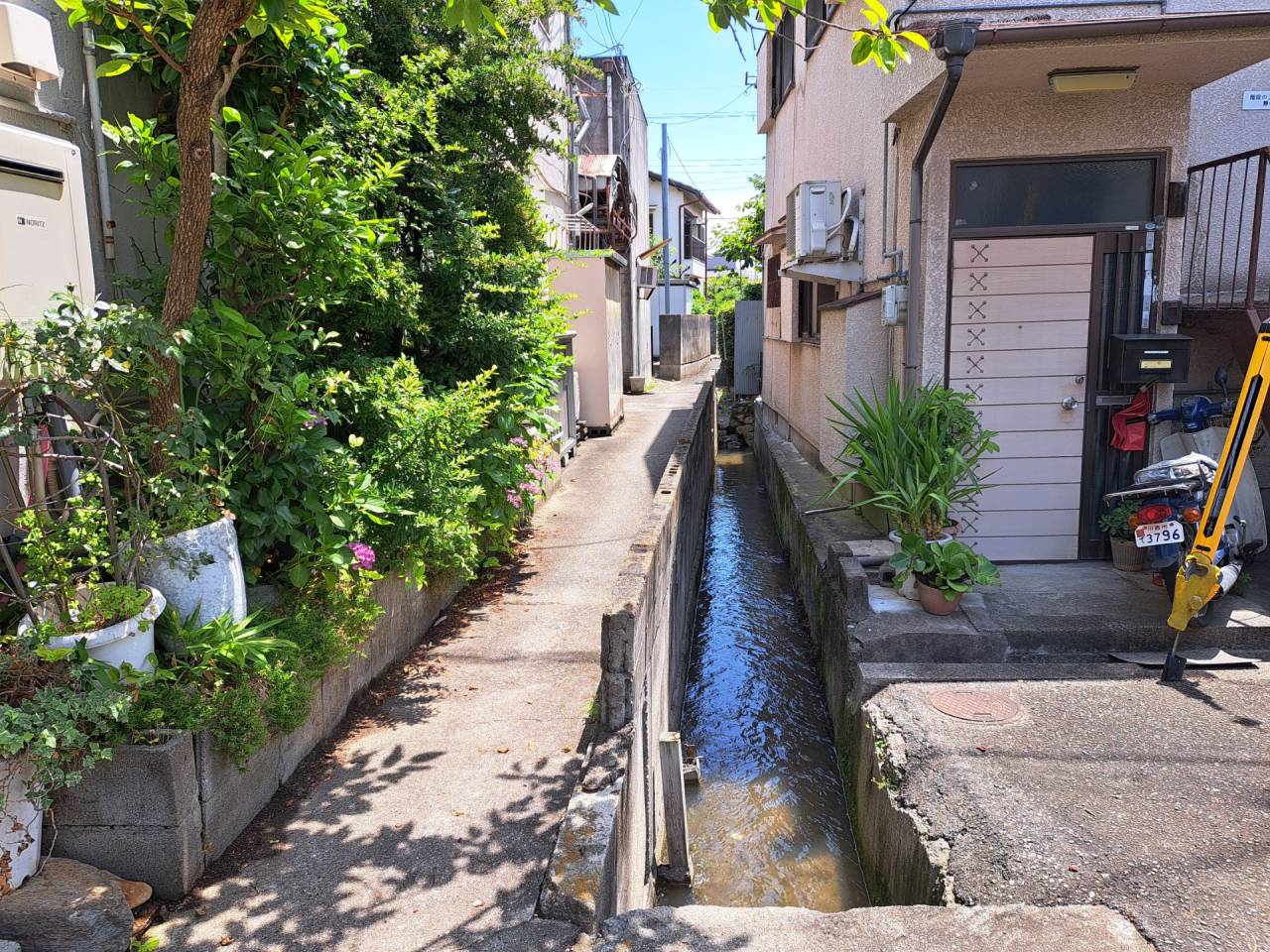 兵庫県　川西市下加茂1丁目