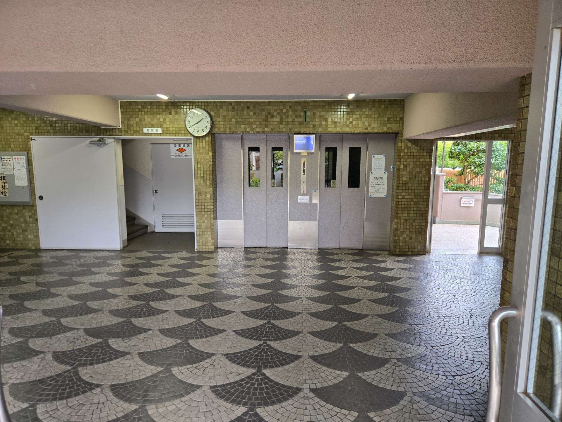 京都府　山科団地B棟